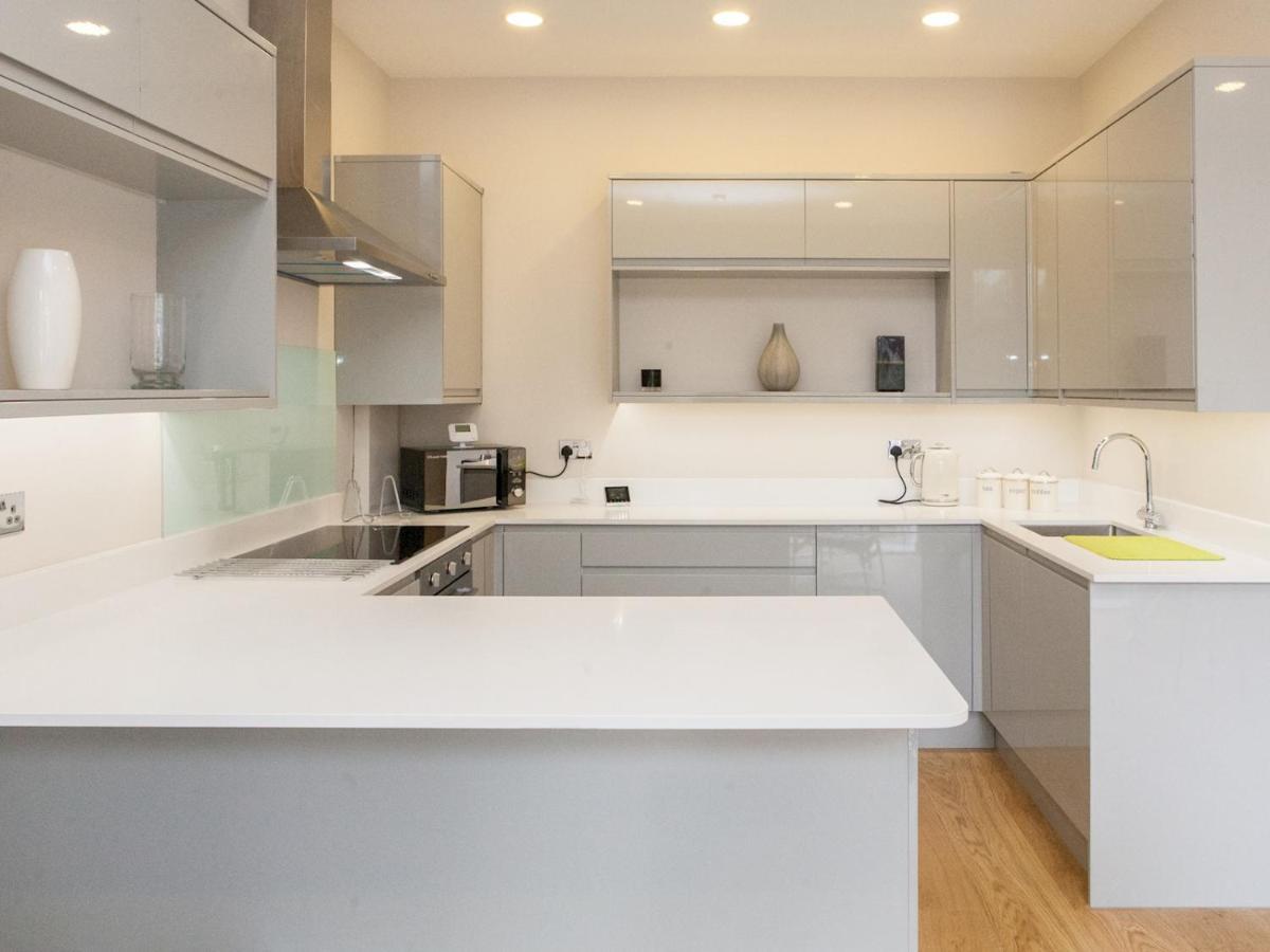 Pass The Keys - Spacious Flat With Private Sun Terrace In South East 런던 외부 사진