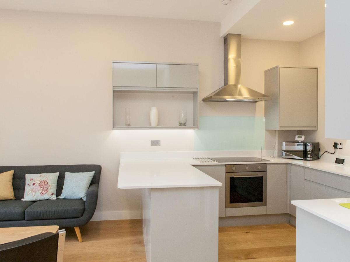 Pass The Keys - Spacious Flat With Private Sun Terrace In South East 런던 외부 사진