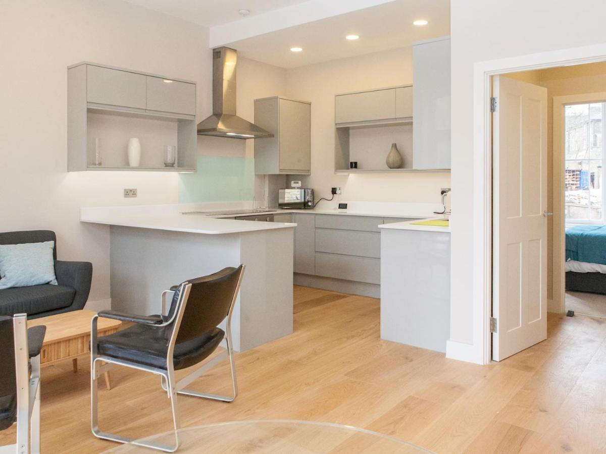 Pass The Keys - Spacious Flat With Private Sun Terrace In South East 런던 외부 사진
