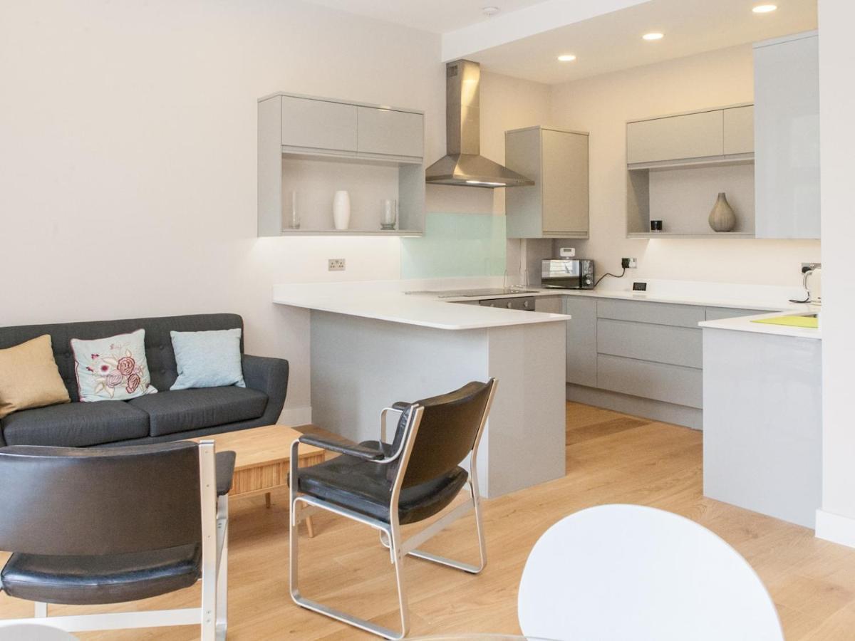 Pass The Keys - Spacious Flat With Private Sun Terrace In South East 런던 외부 사진